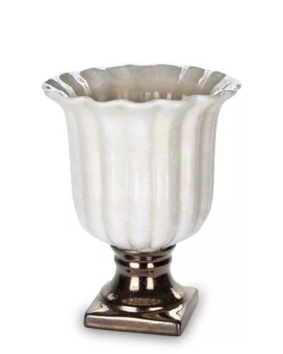 Elegáns kaspó arany talppal, Krém