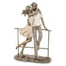 Szerelmes pár szobor, Arany