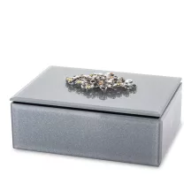 Virággal díszített ékszerdoboz, Szürke