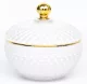 Arannyal díszített üvegdoboz, Fehér